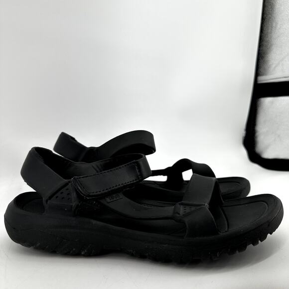 Sandals_&_Flip_Flops